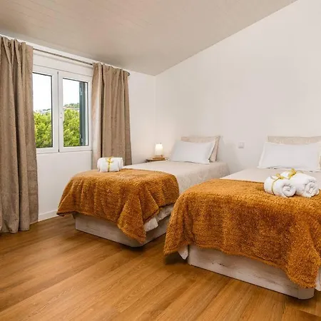 Fenix House * ארקו דה קלחטה